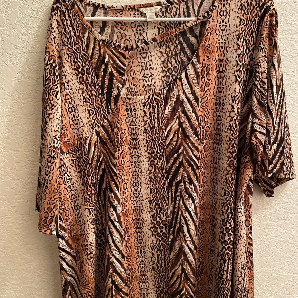 18/20 animal print with cute neck